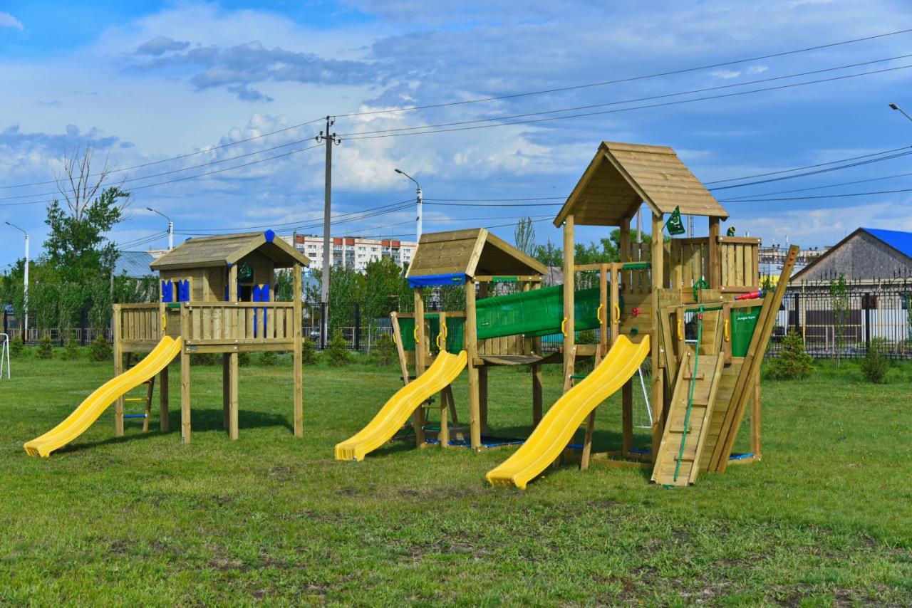 Ostrov Hotel Kostanay Exterior photo